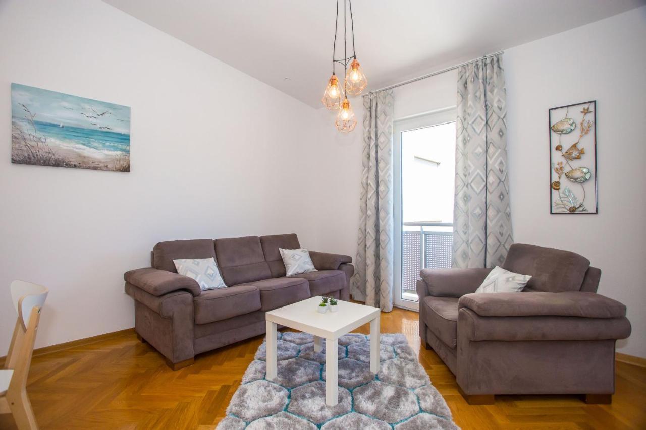 Apartment Dora Near Sea And Center With Private Garage Poreč Eksteriør billede