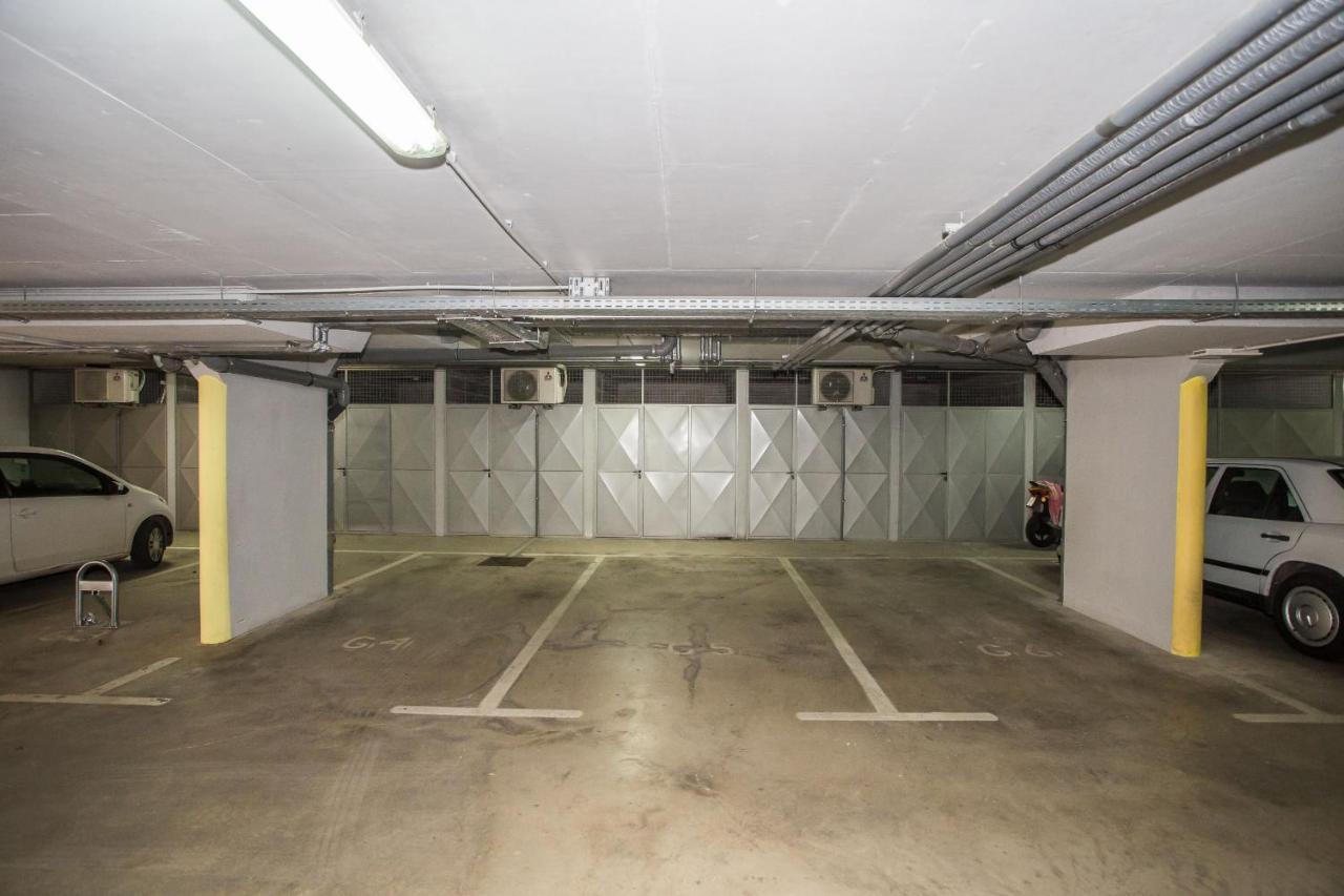 Apartment Dora Near Sea And Center With Private Garage Poreč Eksteriør billede