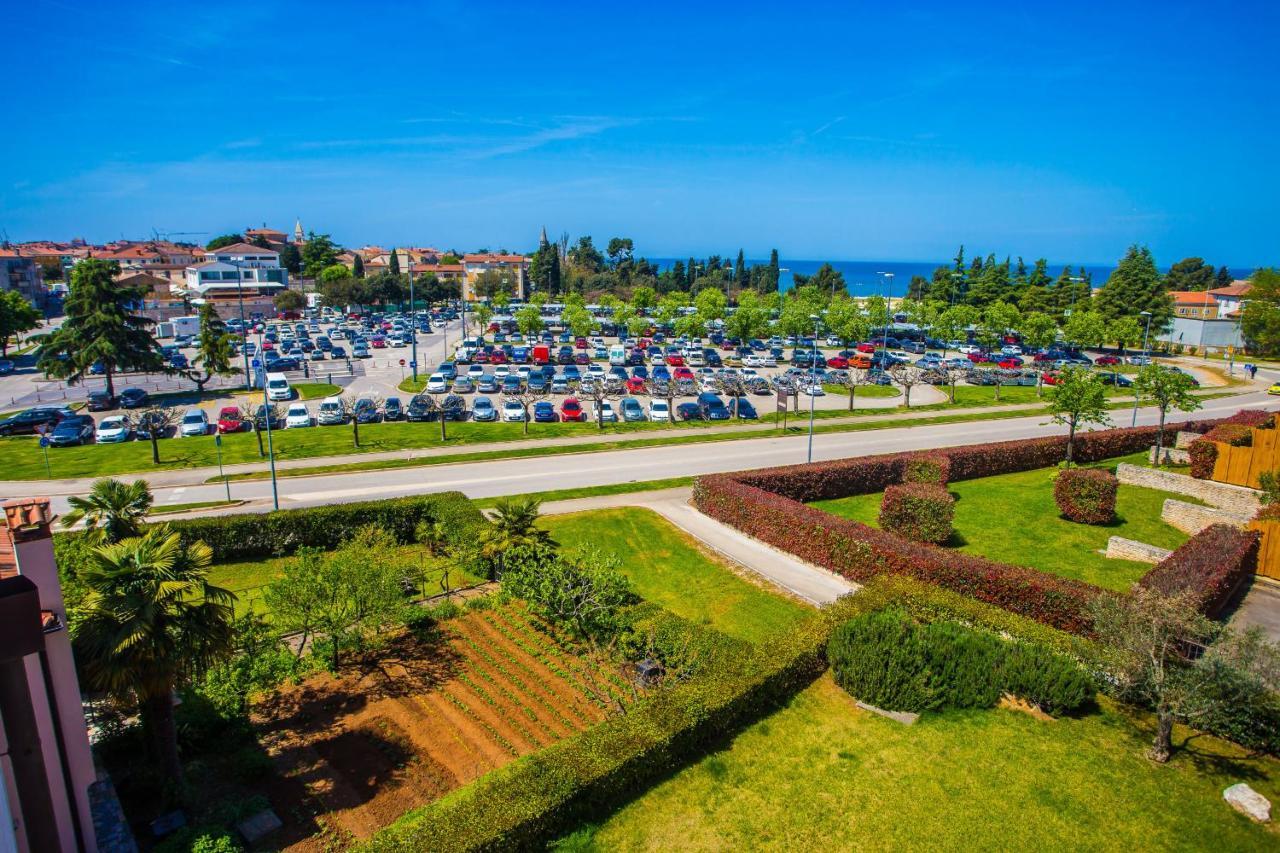 Apartment Dora Near Sea And Center With Private Garage Poreč Eksteriør billede